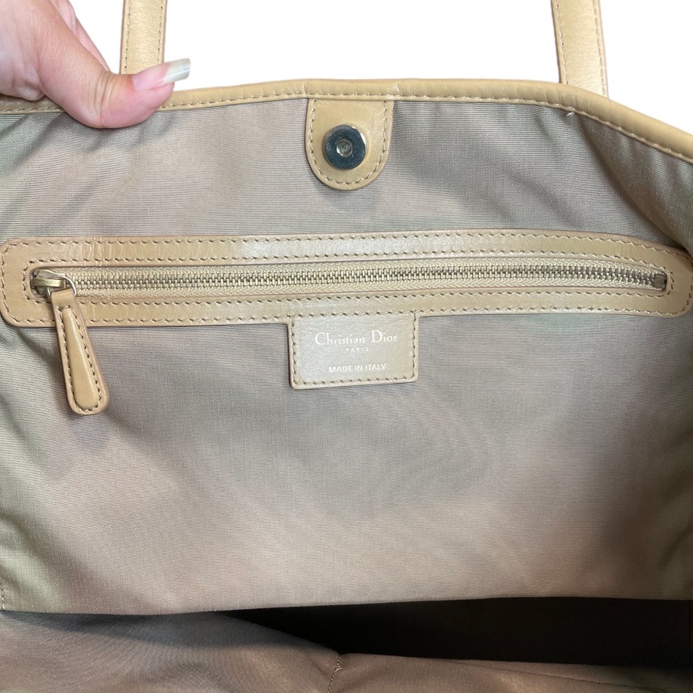 ❗️LAST CHANCE❗️Christian Dior Authentic Panarea Cannage Convertible Quilted Tote - Picture 8 of 17